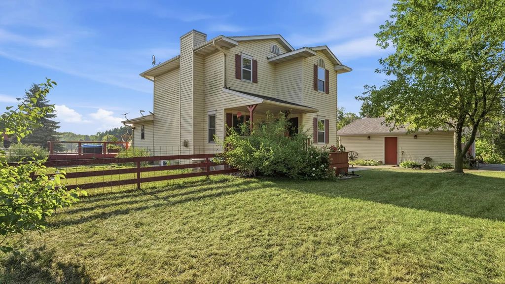 25921 Jivaro Street Nw, Isanti