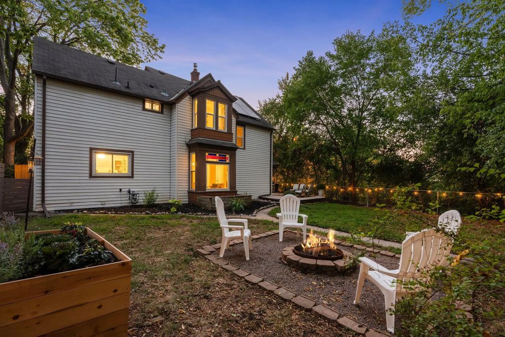 629 Hall Avenue, St Paul