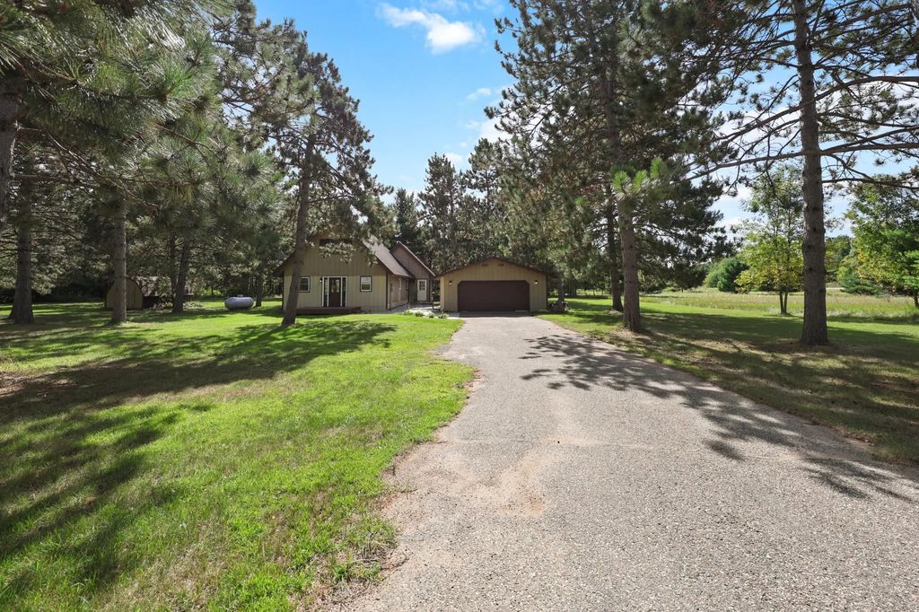 29691 County 26, Browerville