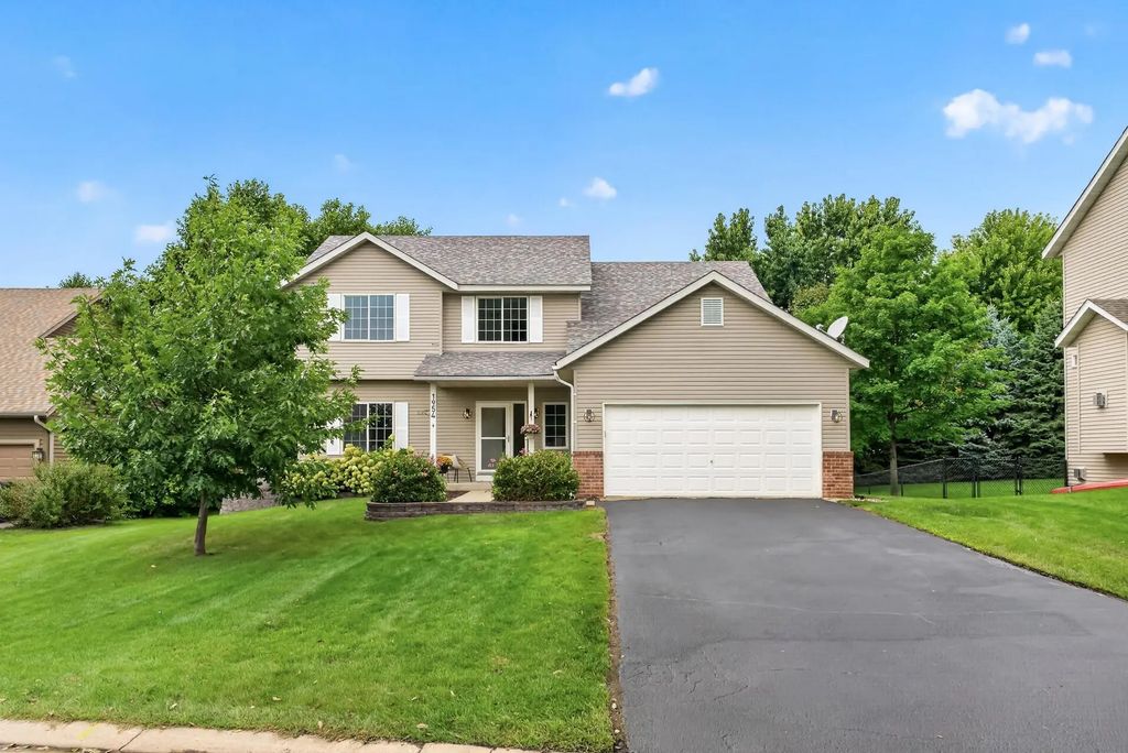 1954 Ormond Drive, Shakopee