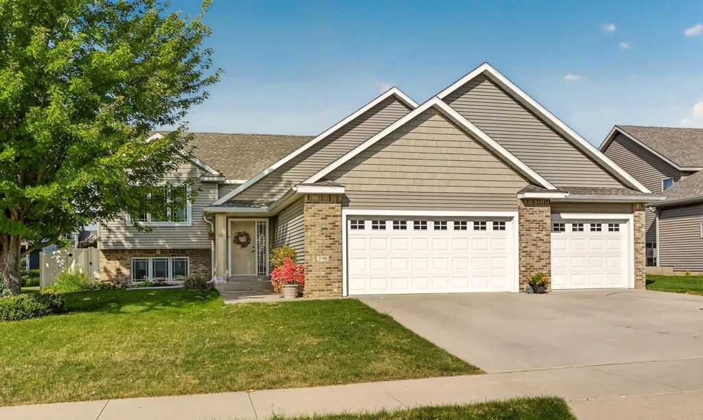 3799 Odyssey Drive Sw, Rochester