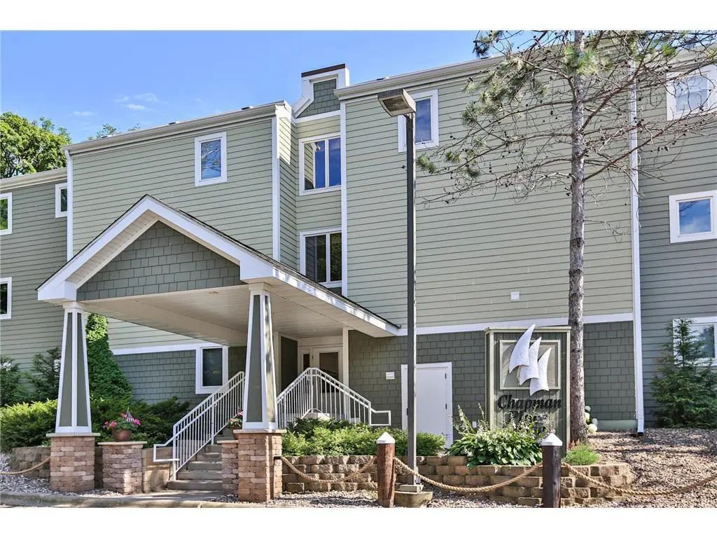 2670 Commerce Boulevard 106, Mound