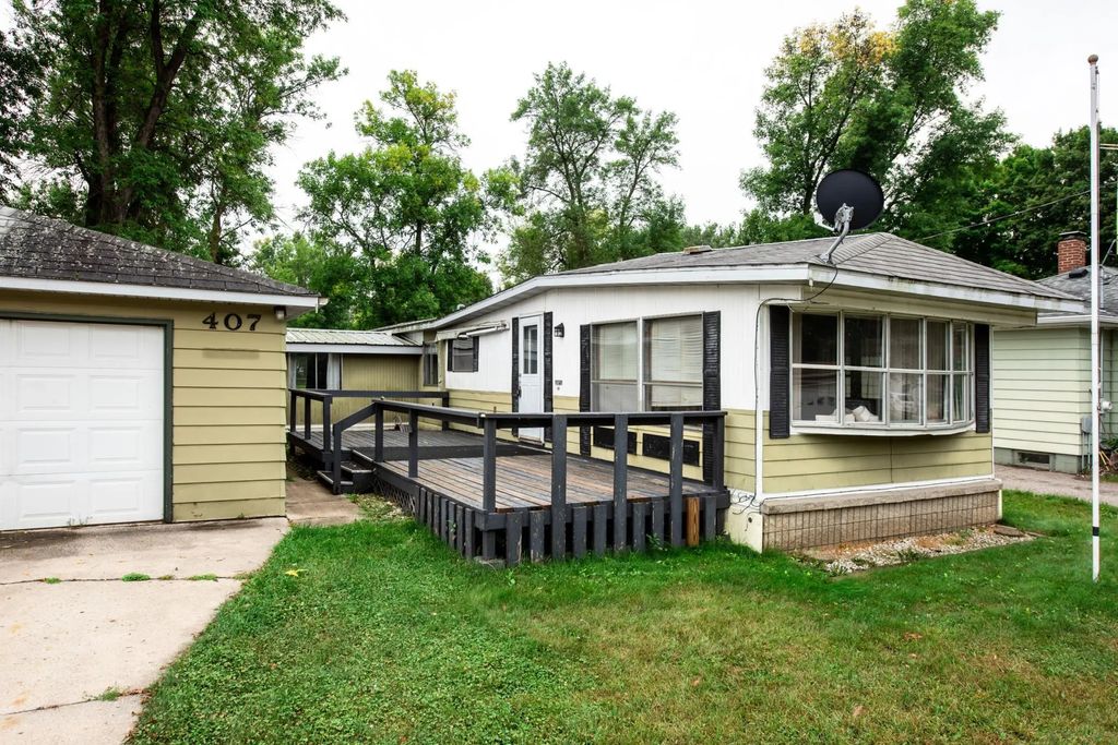 407 W Oak Street, Osakis