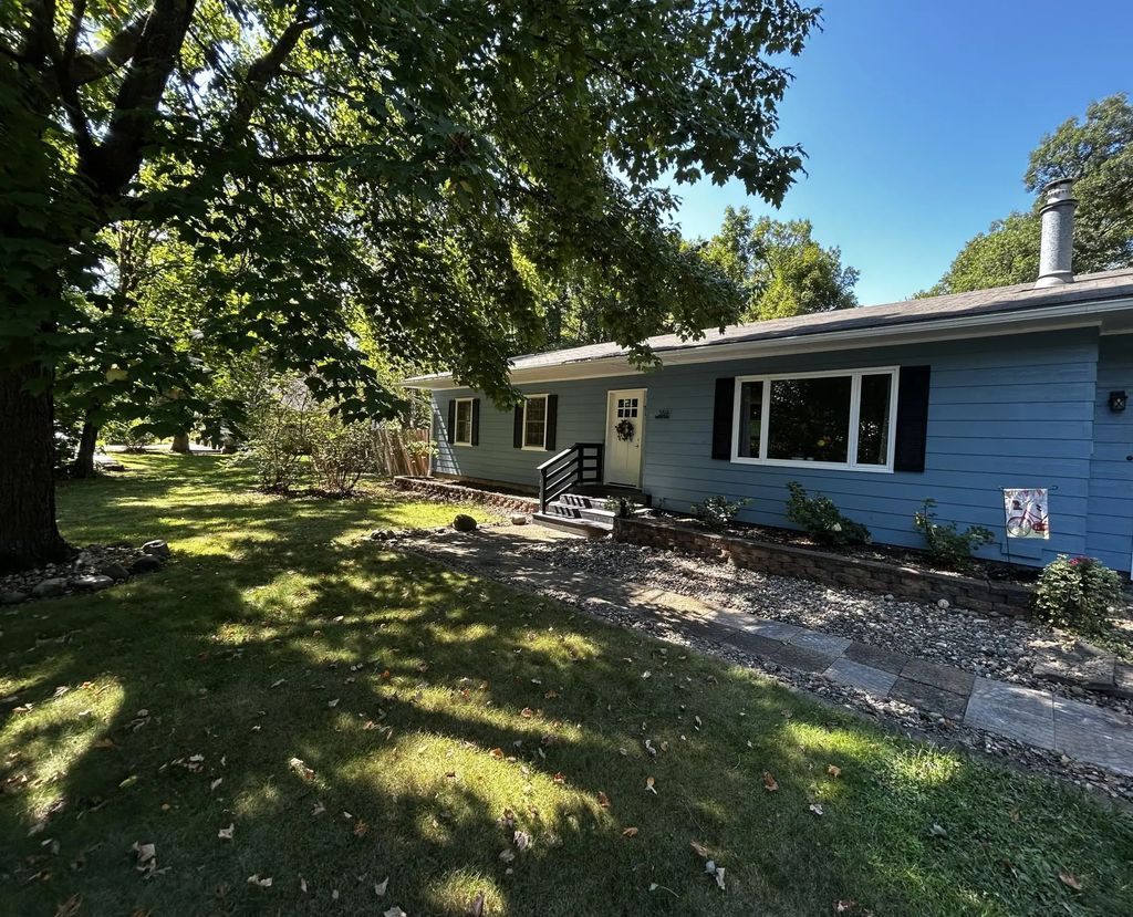 359 Briar Lane, Taylors Falls