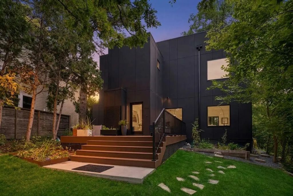 1955 Drew Avenue S, Minneapolis