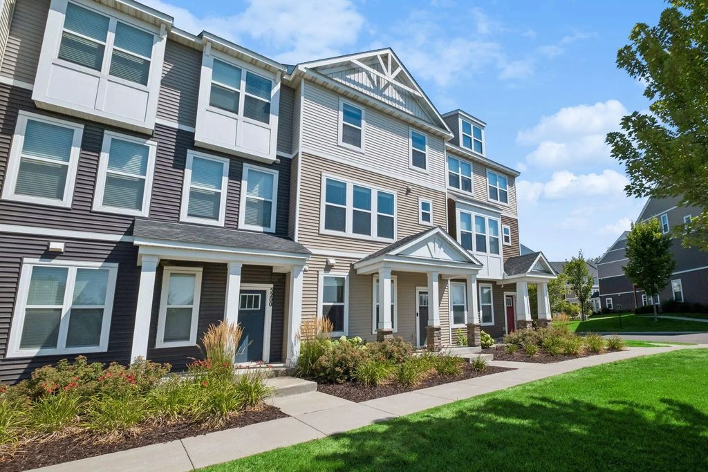 5202 Hampton Street Ne, Prior Lake
