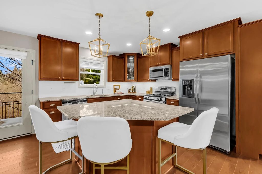 3976 Cedar Grove Lane, Eagan