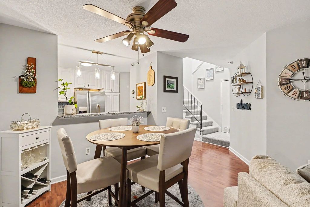 7601 Edinborough Way 6308, Edina