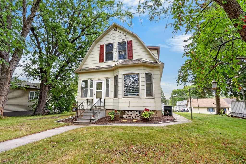 204 Dudley Avenue, Coleraine