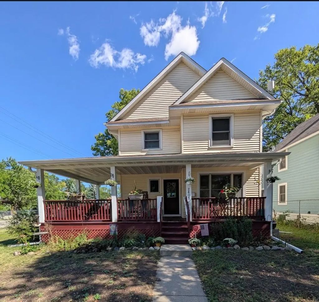 2605 17th Avenue S, Minneapolis