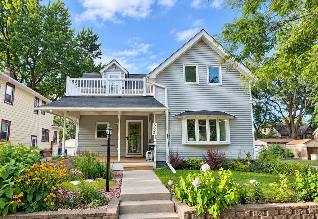 303 Page Street W, Saint Paul