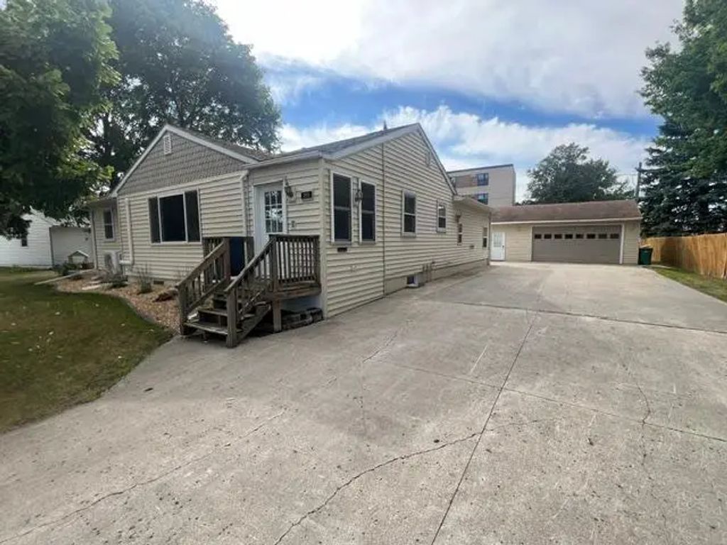 215 Central Avenue, Breckenridge