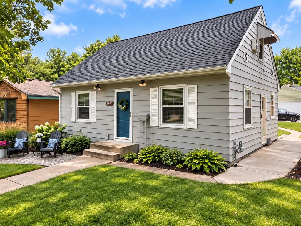 2805 Colorado Avenue S, Saint Louis Park