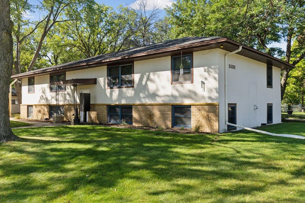 5101 56th Ave N 3, Crystal