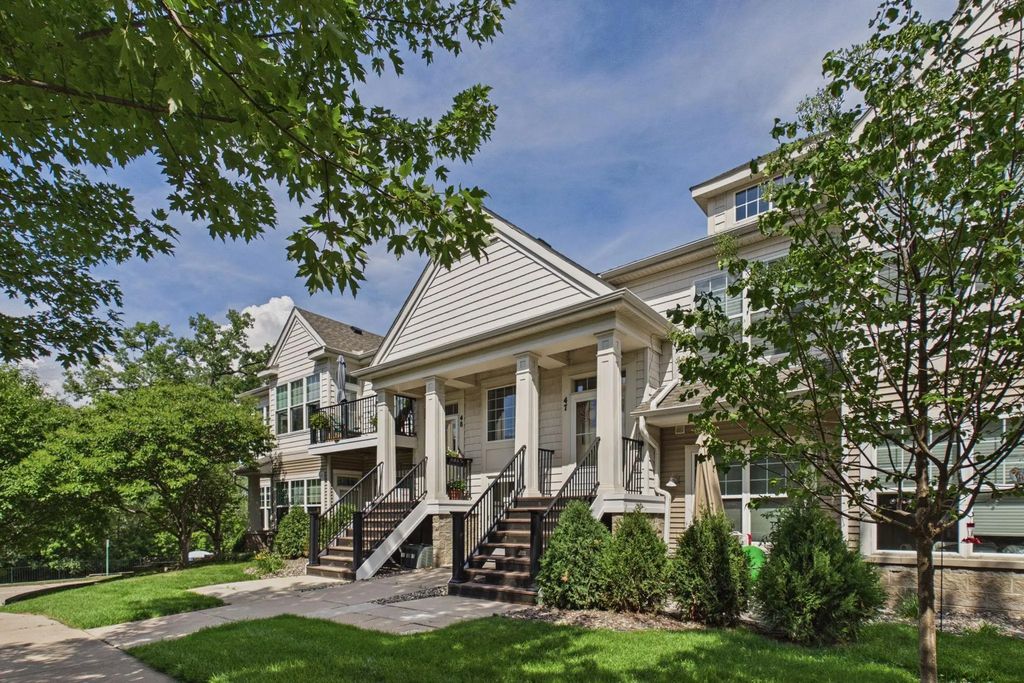 625 Wesley Commons Drive 47, Golden Valley