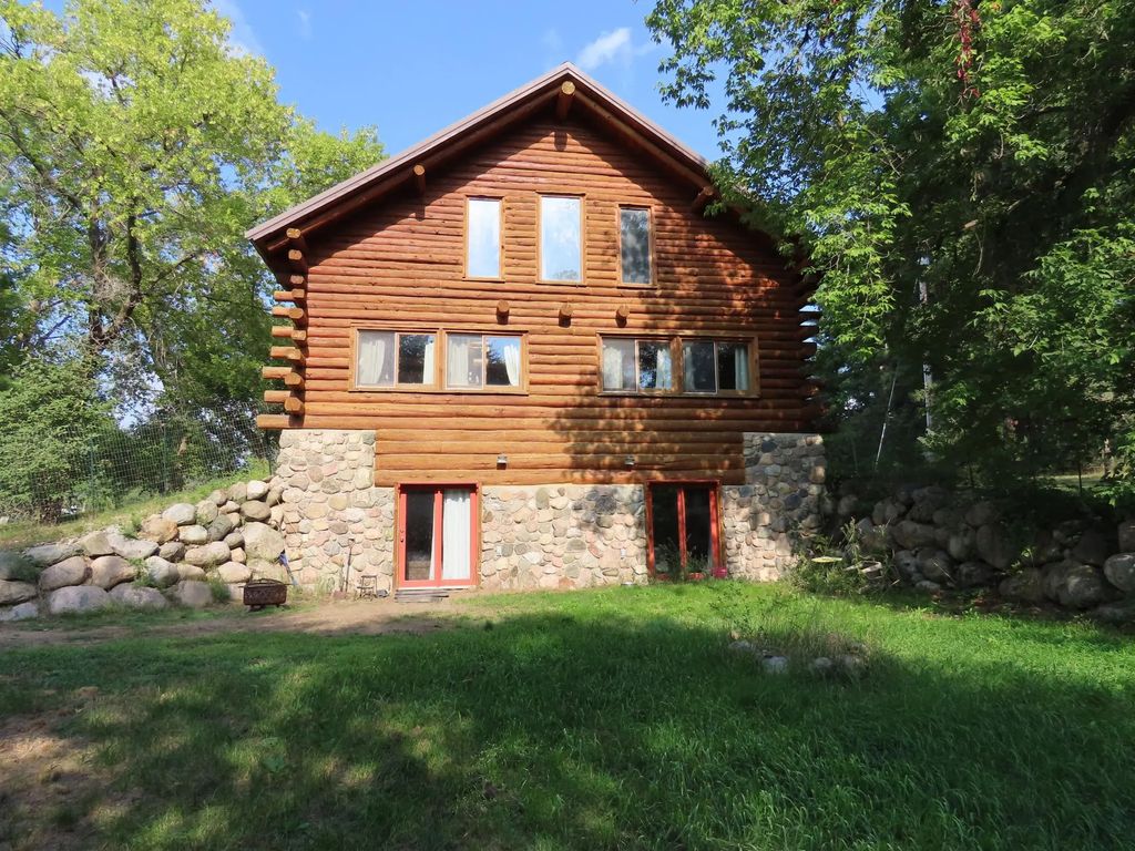 910 Pine Street, Park Rapids
