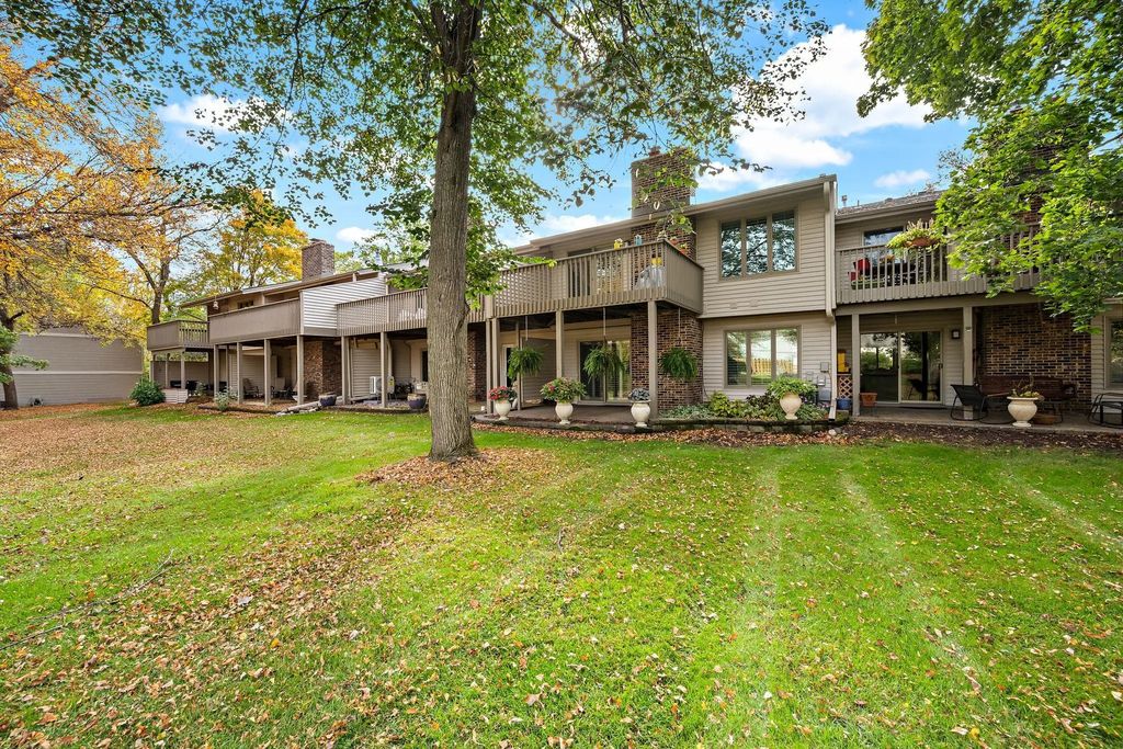 6304 Red Fox Lane, Edina
