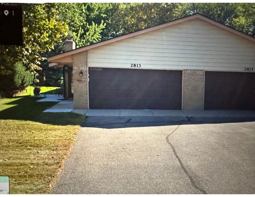 2813 Robinwood Way, Woodbury