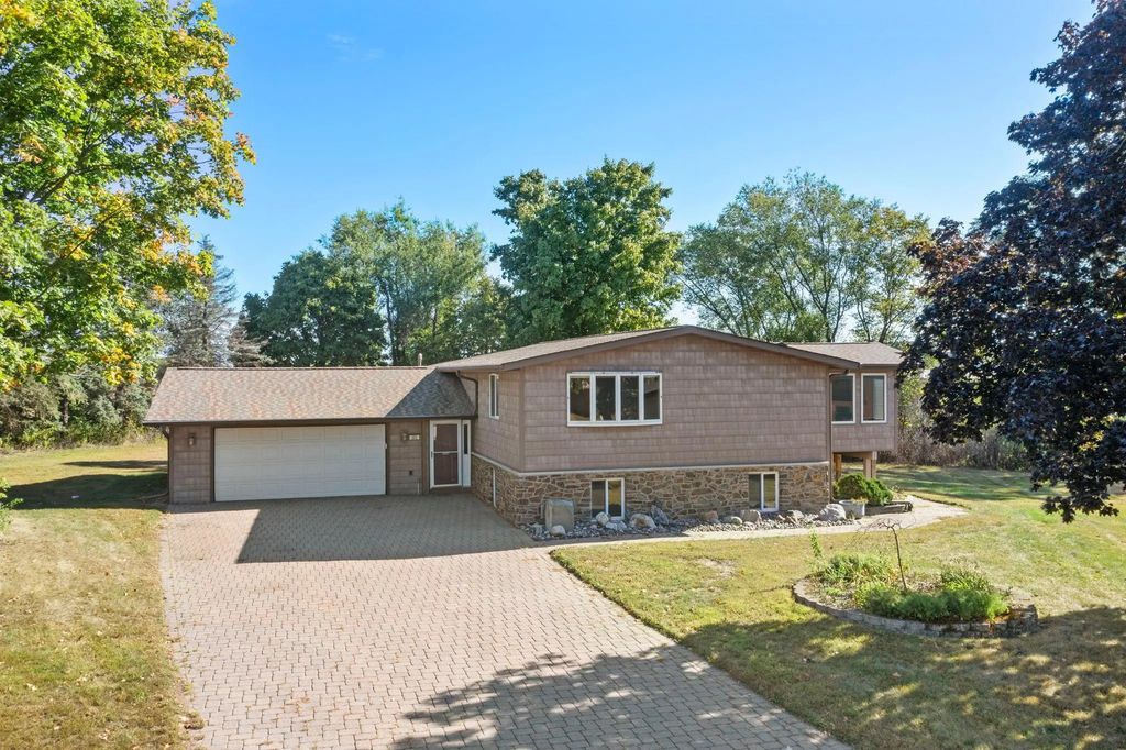 302 Jennifer Lane, Jordan