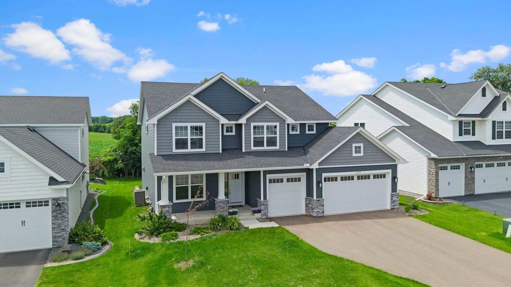 12677 Ardmore Avenue, Rosemount
