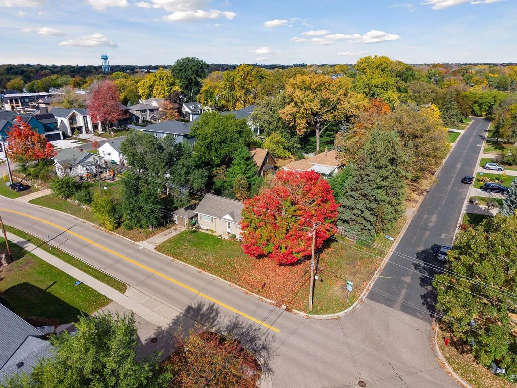 6144 X Brookview Avenue, Edina