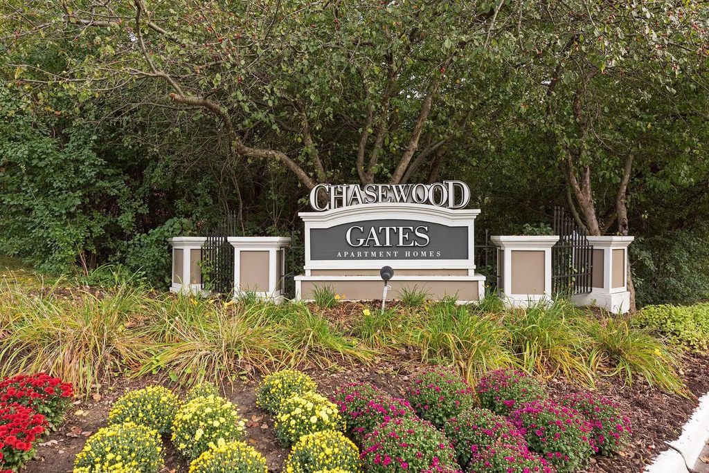 6155 Chasewood Parkway 1, Minnetonka