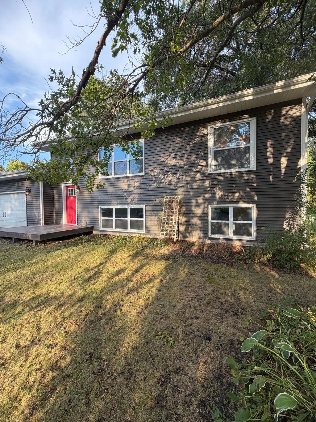 19205 Yale Street Nw, Elk River