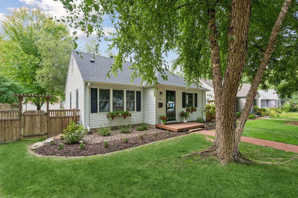 5512 James Avenue S, Minneapolis
