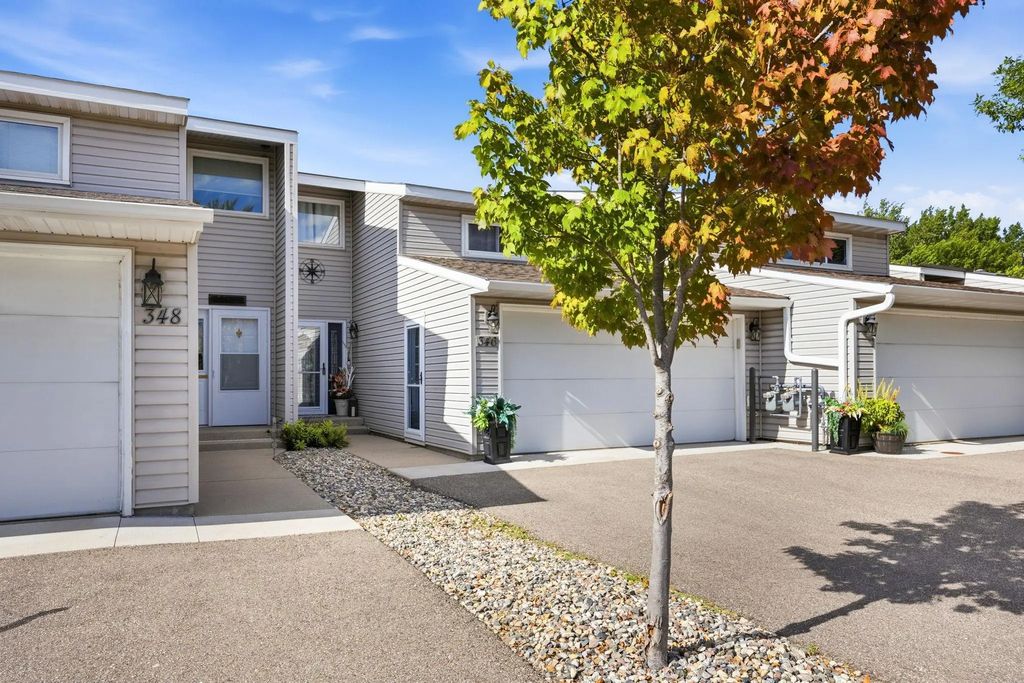 346 School Road Sw, Hutchinson