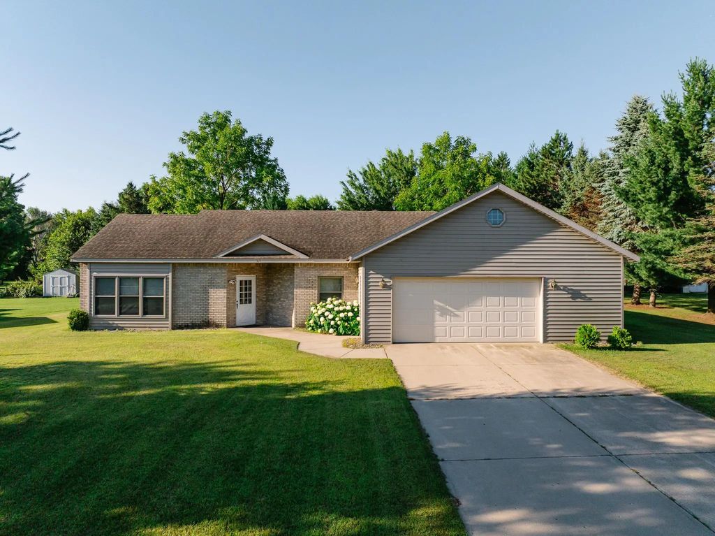 611 3rd Avenue Sw, Long Prairie