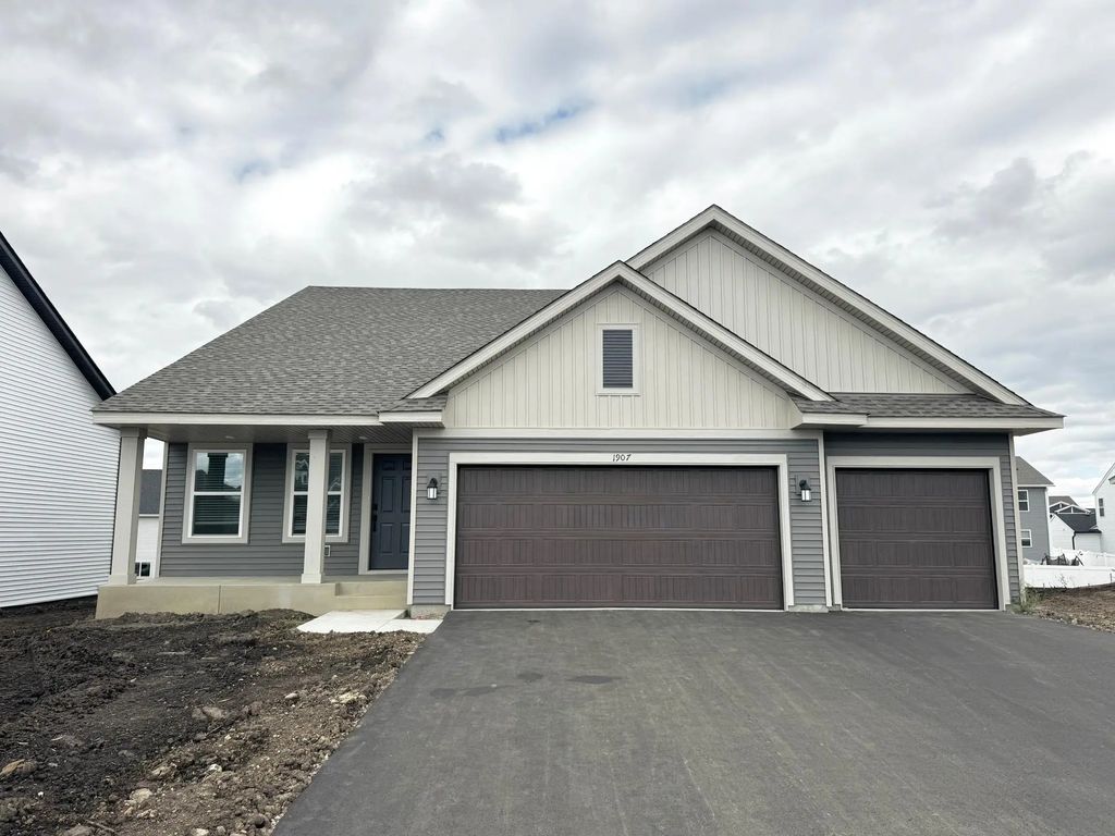 1907 Dogwood Court, Carver