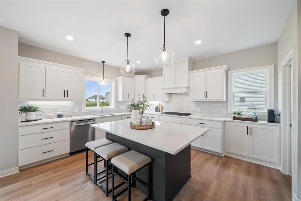 14348 Acer Avenue, Rosemount