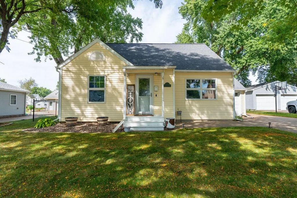 548 W Hudson Street, Mondovi
