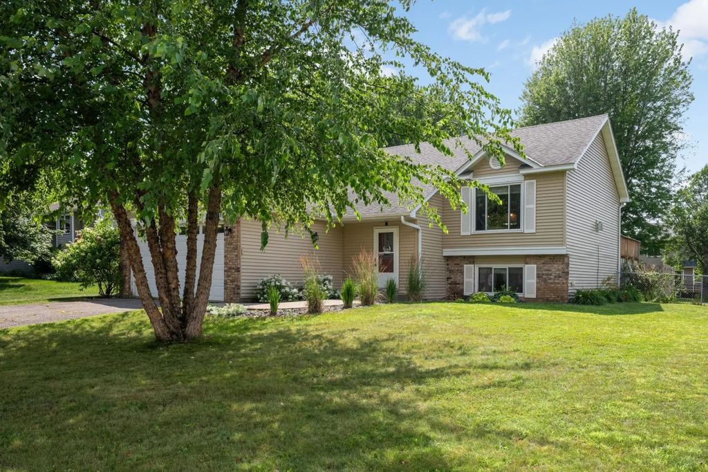 4089 Pennsylvania Avenue, Eagan