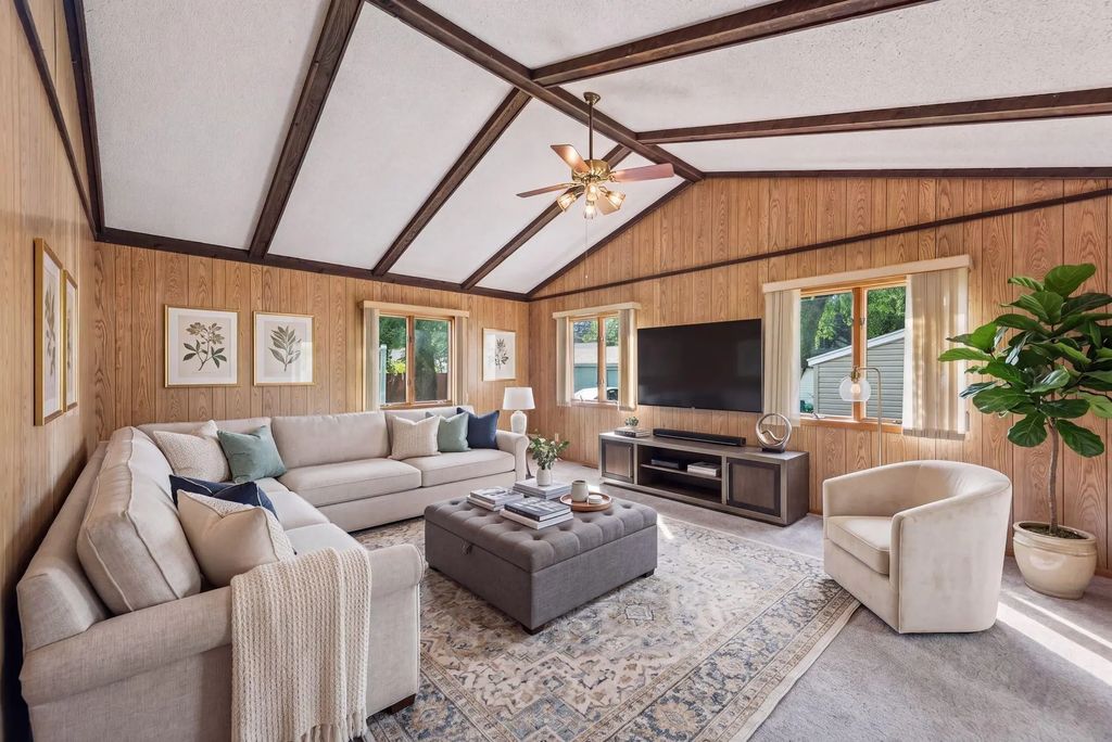 3637 Orchard Avenue N, Robbinsdale