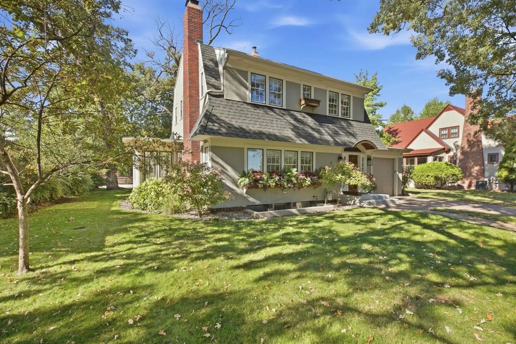 909 6th Avenue N, Saint Cloud