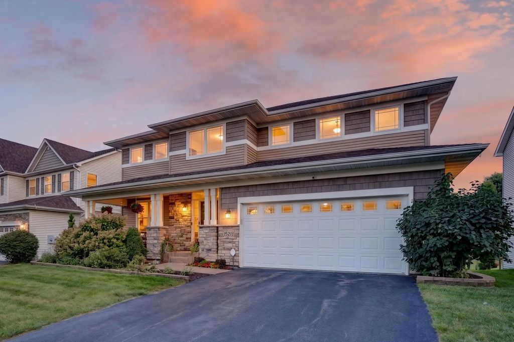 15211 Plumstone Drive, Eden Prairie