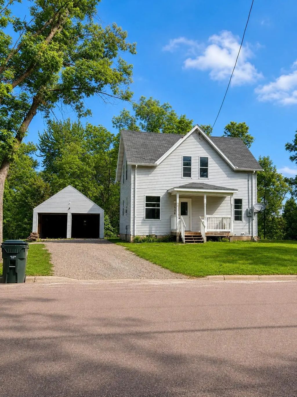 458 4th Street N, Brownton
