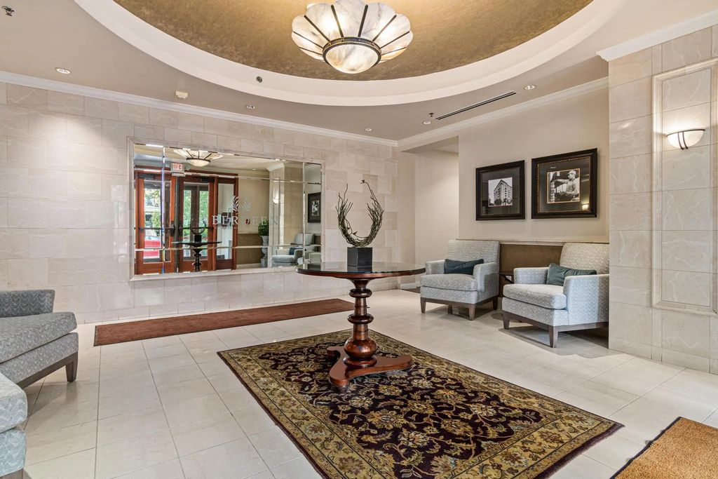 370 Marshall Avenue 401, Saint Paul
