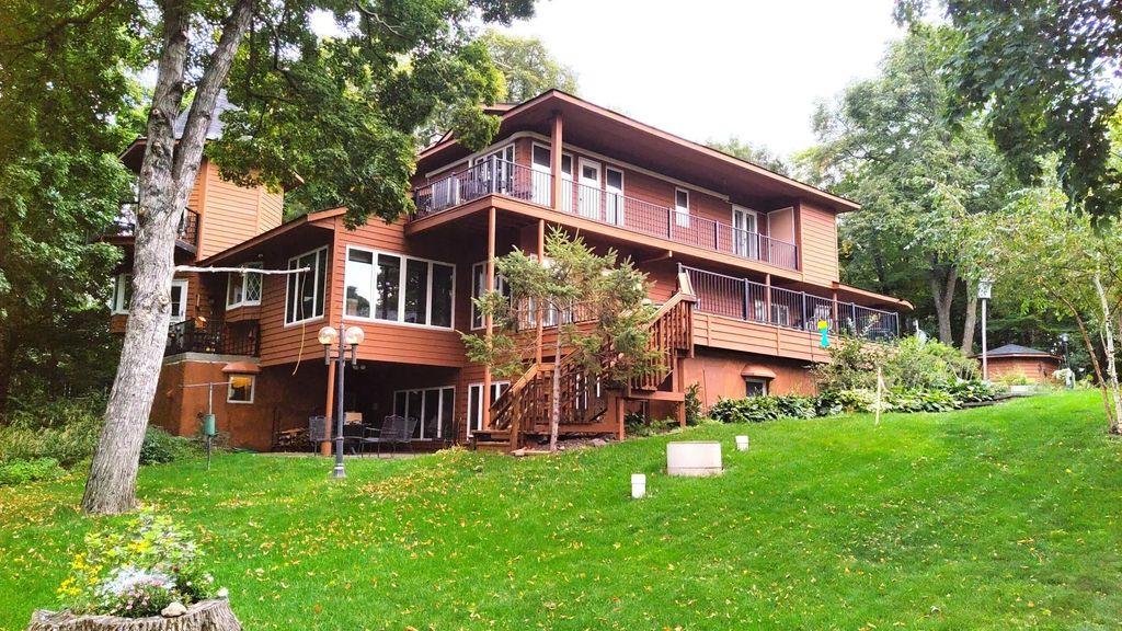 8906 Eyota Way, Onamia