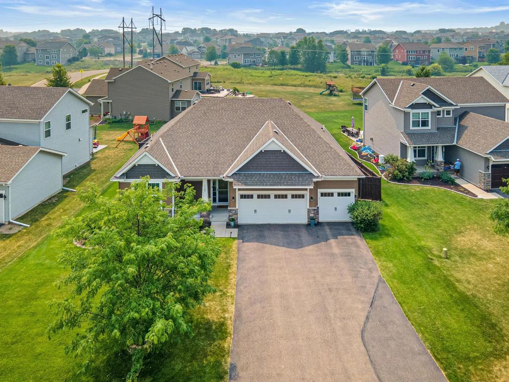 9189 Plymouth Road, Woodbury