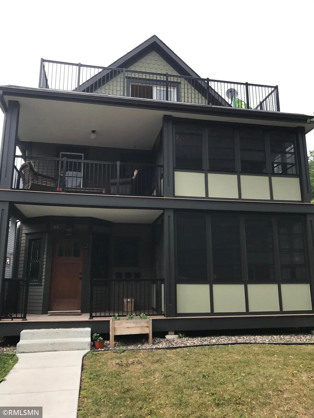 3942 Sheridan Avenue S, Minneapolis