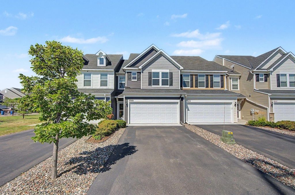 5509 Yucca Lane N, Plymouth