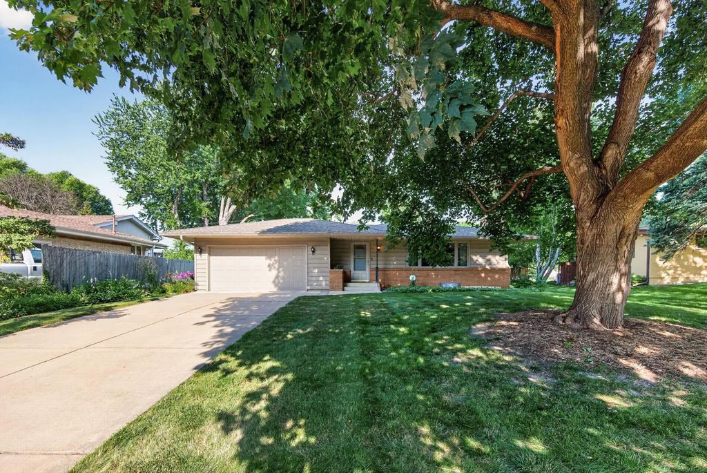 600 Utah Avenue S, Golden Valley