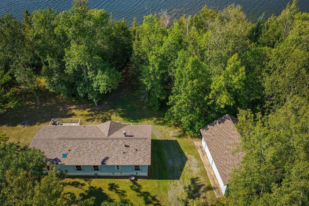 29453 Timberwolf Road Ne, Pennington