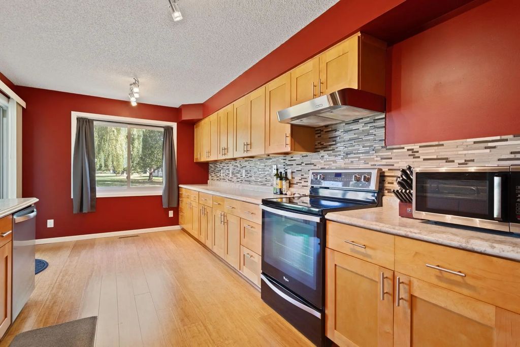 4334 Evergreen Drive, Vadnais Heights