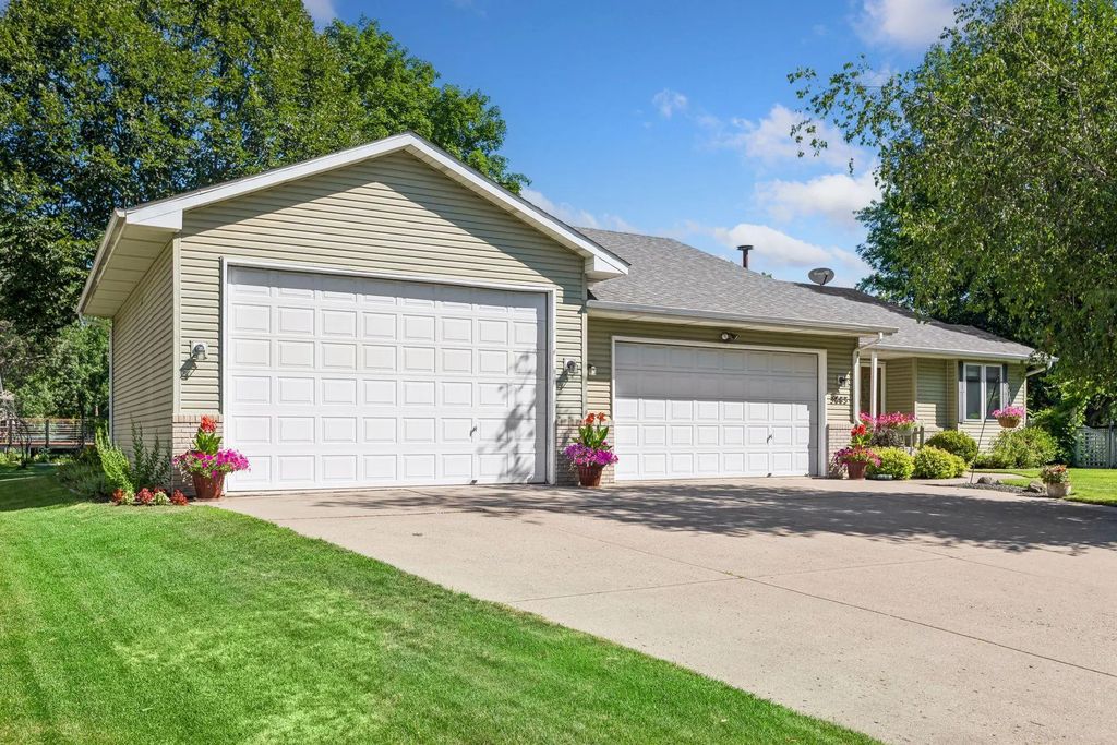 3883 122nd Avenue Nw, Coon Rapids