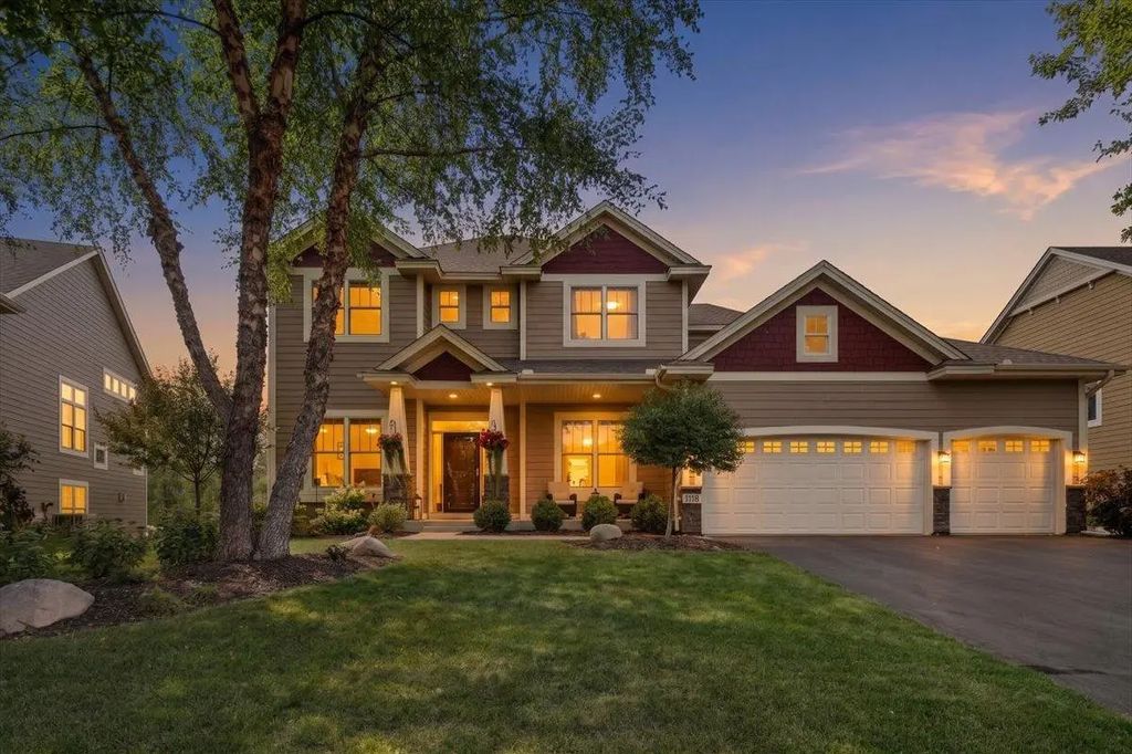 1618 Headwaters Lane, Woodbury