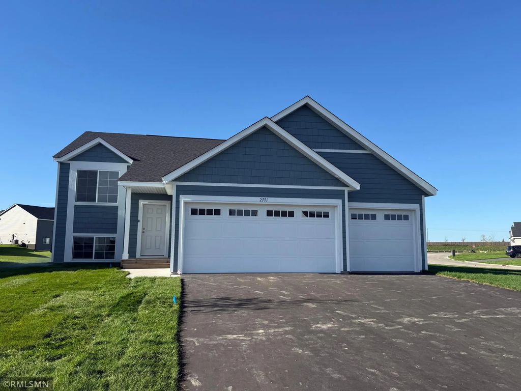 2771 Ivy Avenue Ne, Saint Michael