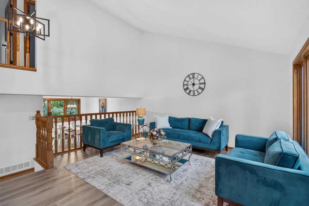 2633 Nightingale Court, Chaska